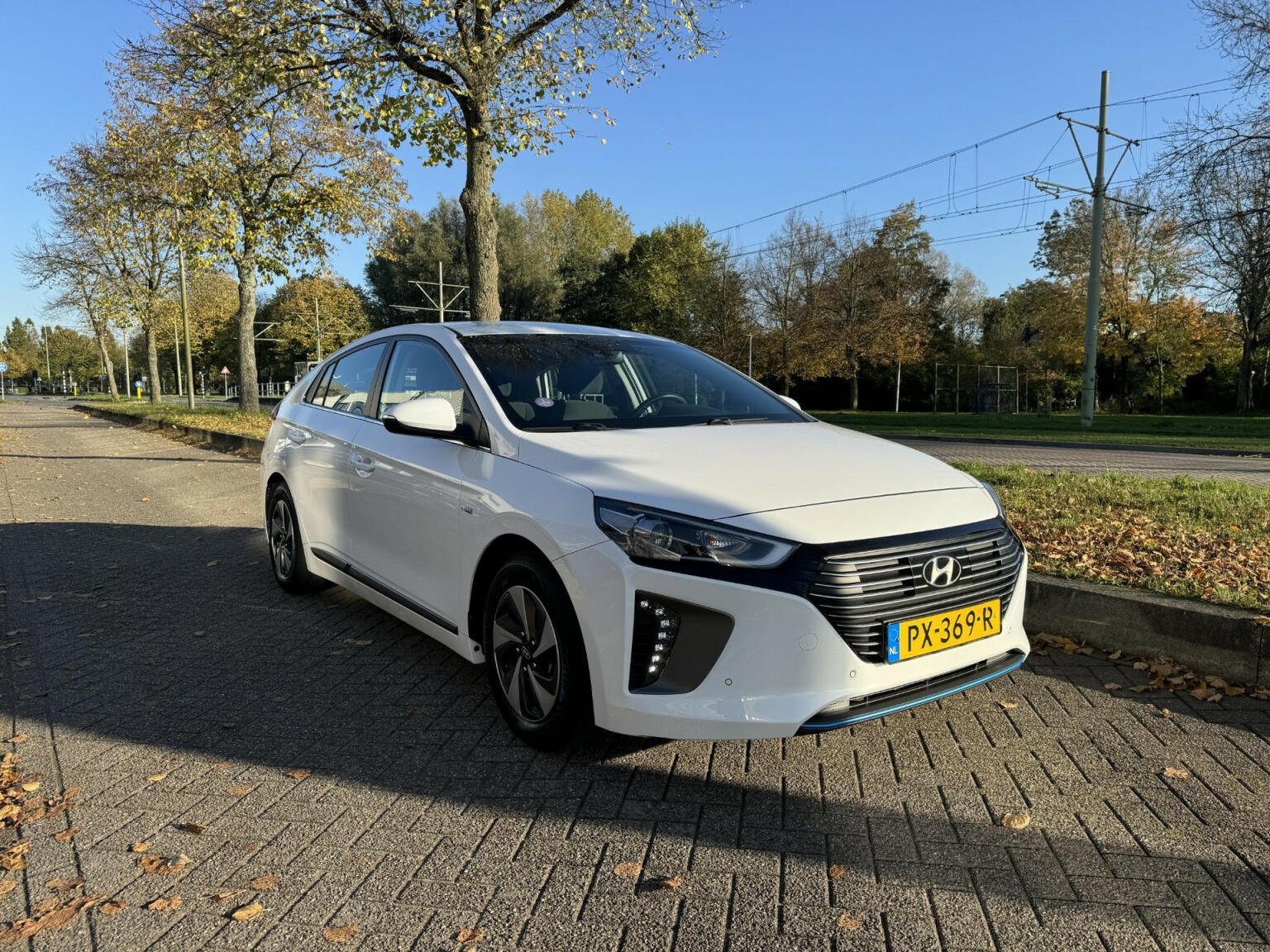 Hyundai-IONIQ-4